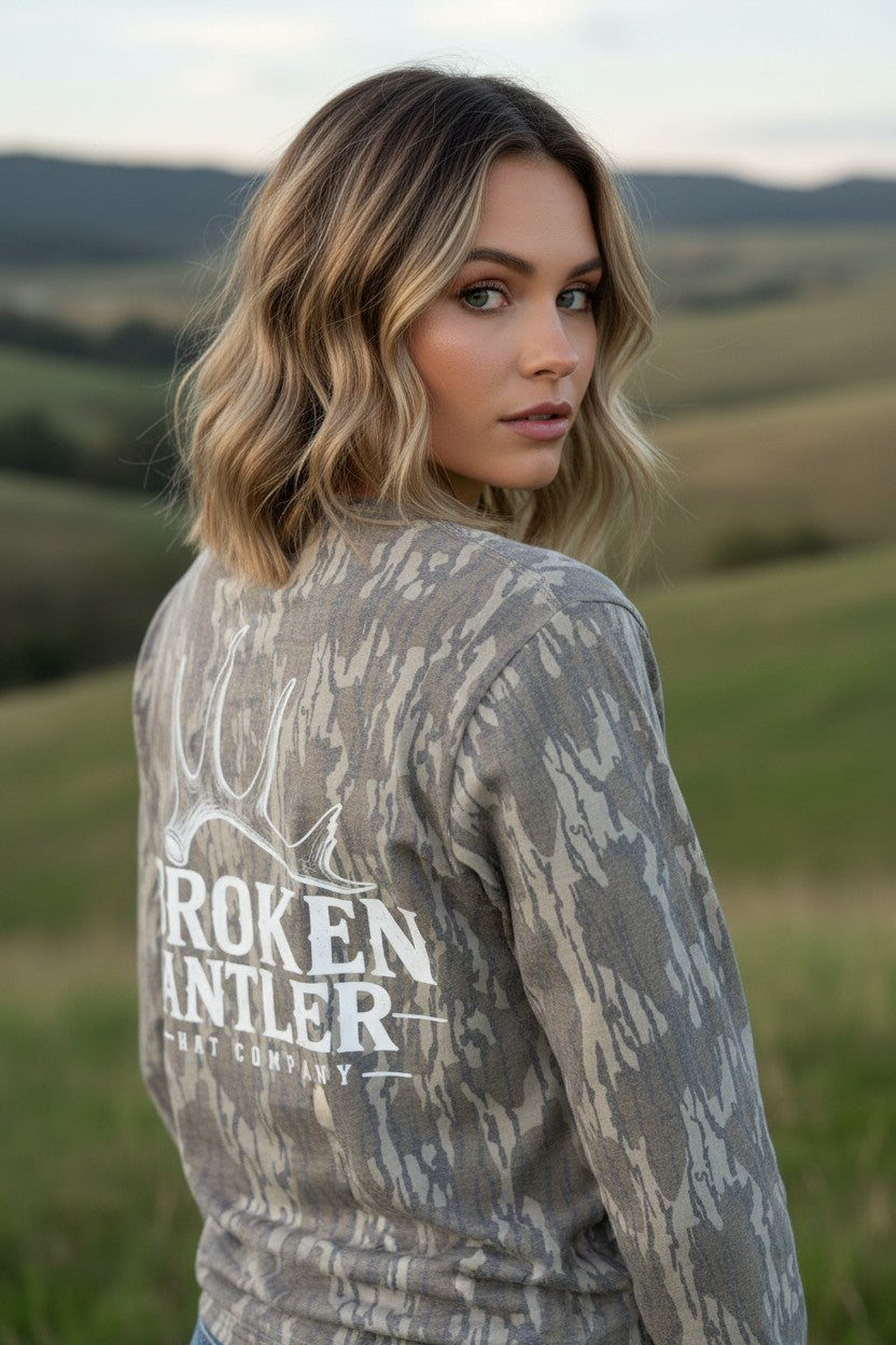 Broken Antler Hat Co.- Broken Antler Long Sleeve Shirt Mossy Oak Bottomland / White