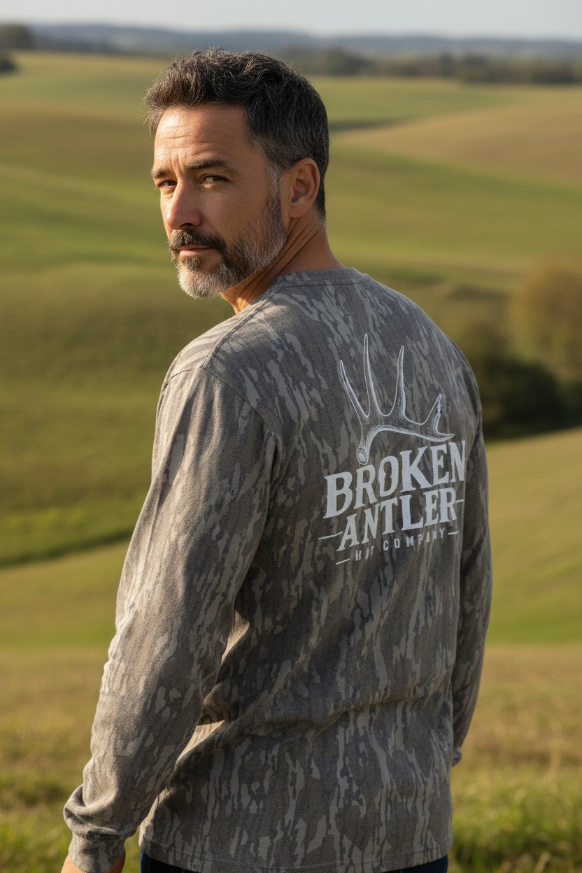 Broken Antler Hat Co.- Broken Antler Long Sleeve Shirt Mossy Oak Bottomland / White